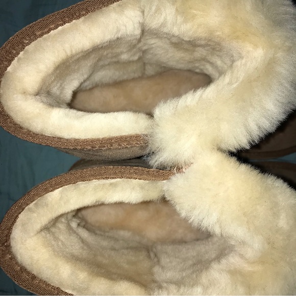 Emu Lara Sheepskin Platinum Boots - Picture 7 of 15